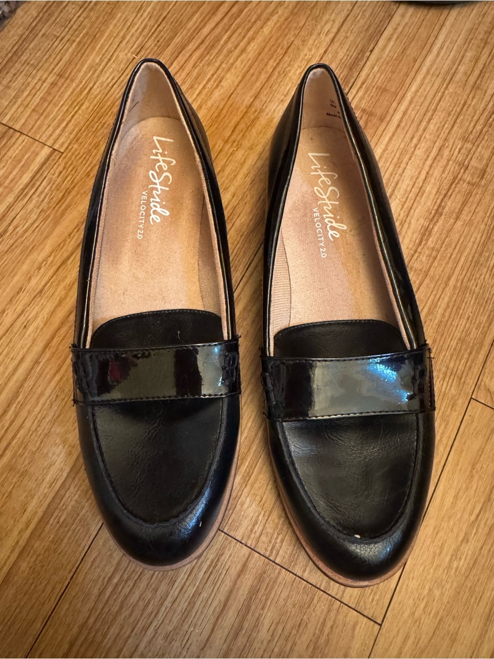 Life Stride Black Patent Trim Leather Loafers